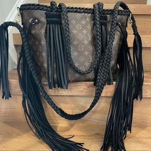 Black Fringe Neverfull MM Monogram